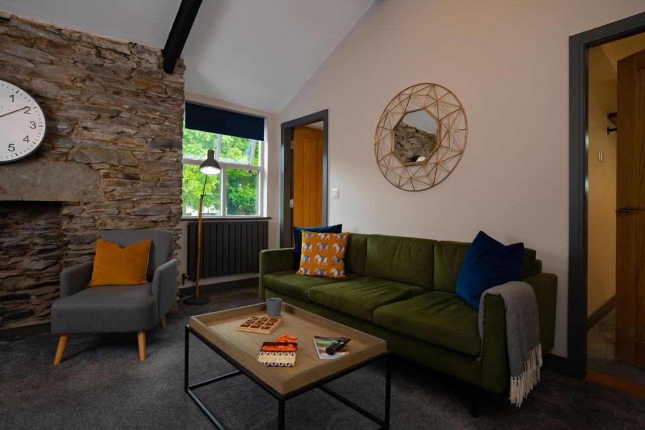 Spacious - Contemporary 2Br Apartment - Central Ambleside - Parking Экстерьер фото